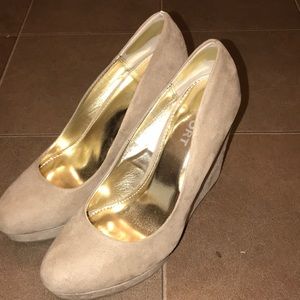 Brand new nude wedges